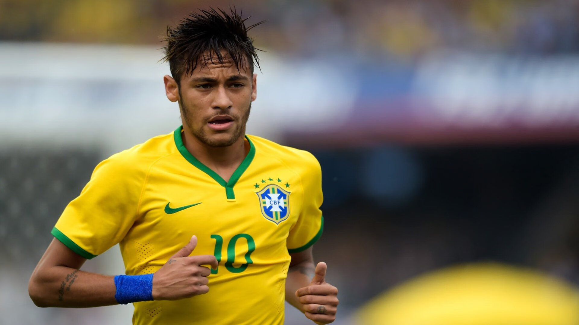 西甲比赛中高强度跑动负荷与传球质量关系的微观分析，足球高强度跑的定义